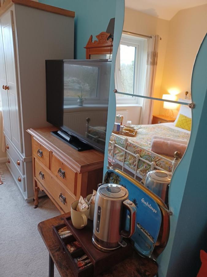 Stunning Homestay In Wolverhampton Bushbury Екстер'єр фото