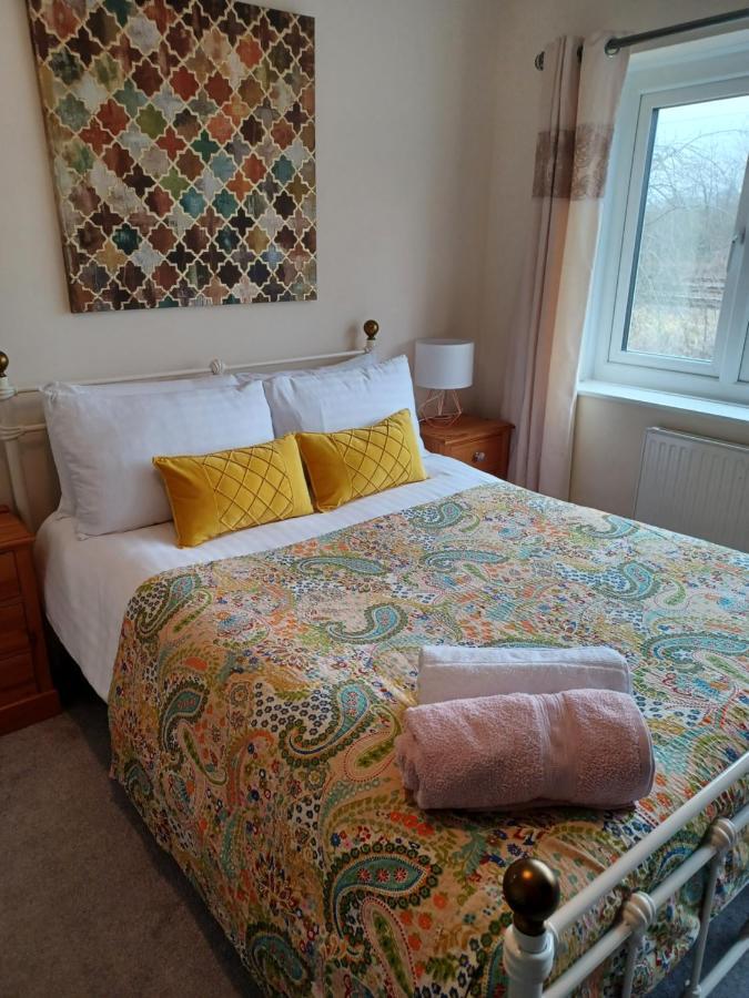 Stunning Homestay In Wolverhampton Bushbury Екстер'єр фото